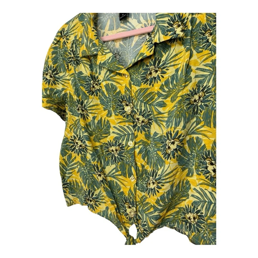 Disney The Lion King Crop Button Down Shirt - Picture 4 of 7